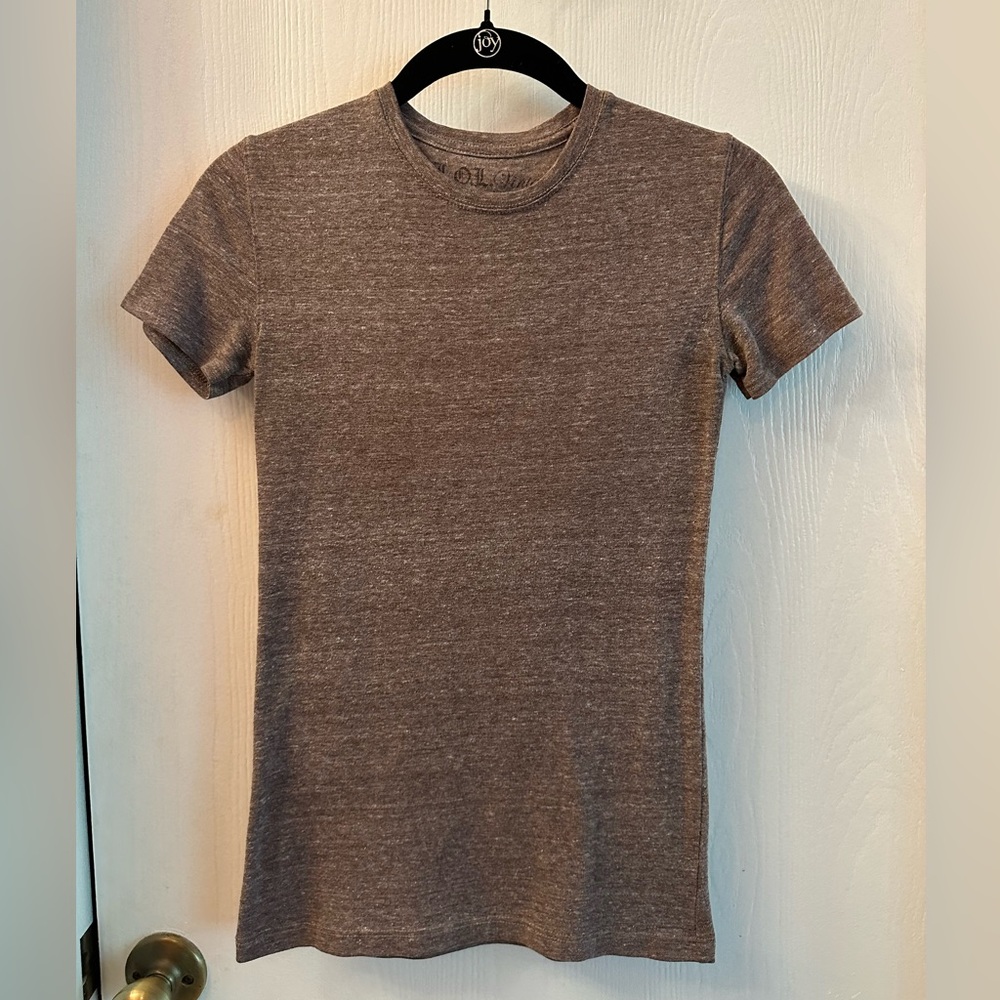 Heather brown t-shirt